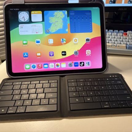 iPad 10th WiFi + SIM Card.