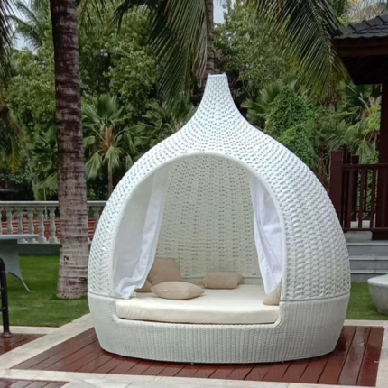 【Home&Garden】Outdoor Rattan leisure Daybed outdoor Furniture , Roofed Lounger Wicker Patio Chaise Lounge Daybed for poolside,hotel white