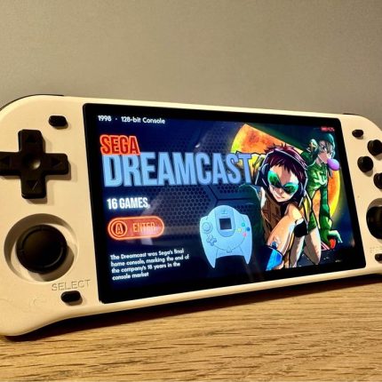 Handheld Retro Gaming Console (29,000+ games)